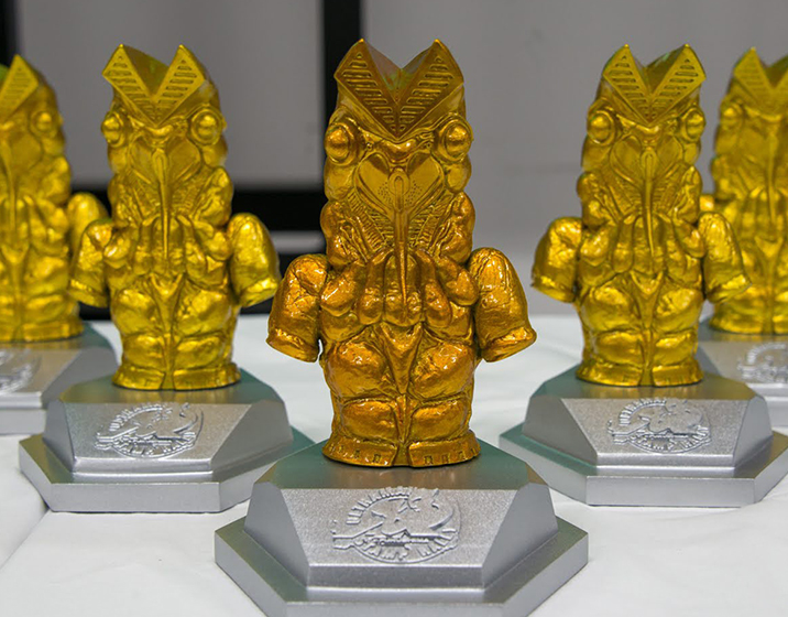 60ポイント達成賞品 オリジナル「バルタン星人」像